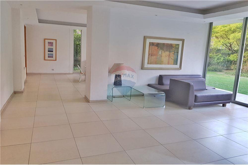 Hermoso Dúplex Con Terraza - Sector Manquehue
