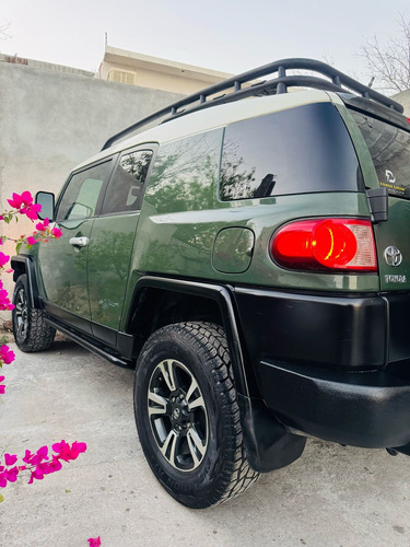 Toyota Fj Cruiser 3p Premium Aa Ee Ra Abs 4x4 At