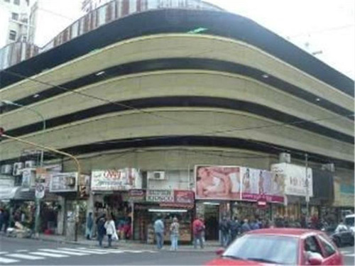 Imagen 1 de 3 de Cochera Grande. Fija Y Cubierta En Balvanera. Excelente Oportunidad!!