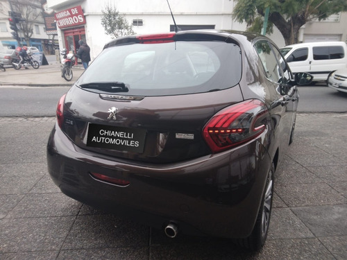 Imagen 6 de 18 de Peugeot 208 2018 Feline Tiptronic 1 Mano 35.000km Original!!