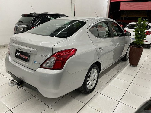 Imagem 11 de 15 de Nissan Versa 2018 1.6 16v Sv Aut. 4p