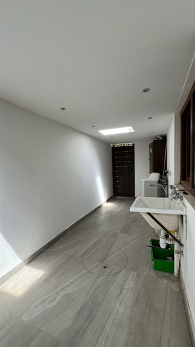 Casa En Venta 4d, Chicureo, Colegio Pedregal Y San Anselmo.