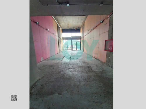 Local Comercial En Arriendo 100m2. Ñuñoa. Metro Irarrazaval.