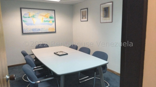 Imagen 9 de 17 de Local Comercial En Venta En Las Mercedes A Pie De Calle