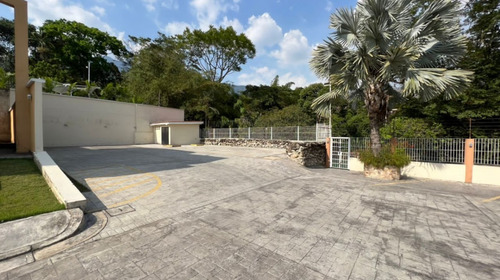 Imagen 11 de 12 de Townhouse Urb. Los Rauseos Resd. Villa El Riachuelo 04126903606