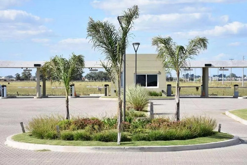 Imagen 3 de 8 de Lote A La Laguna En Barrio Santa Clara Al Sur