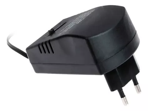 Adaptador cargador universal 3V – 12V YC668 – Electro Store