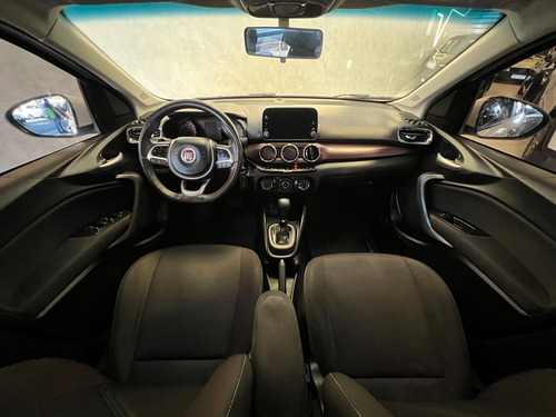 Fiat Cronos PRECISION 1.8 Flex Automático