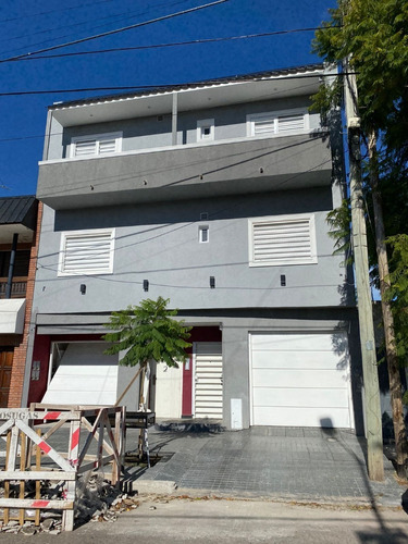 Complejo De Duplex 3 Amb C/ Coch. En Vta Lanus Este (411)