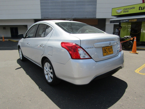 Nissan Versa Advance Automatico