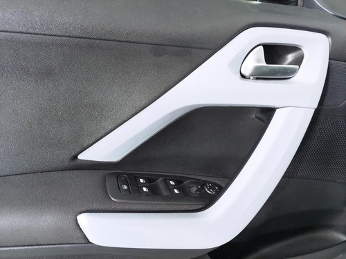 Imagem 9 de 15 de 156252 - Peugeot 208 2016 Com Garantia