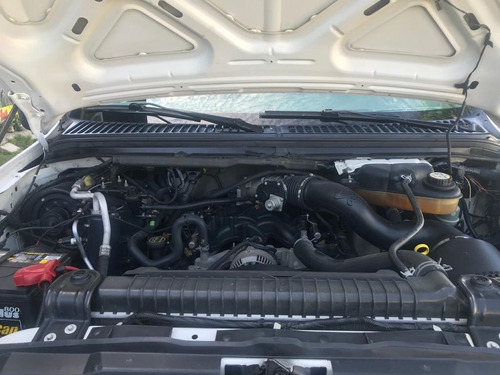 Imagen 10 de 13 de Ford F350 Triton
