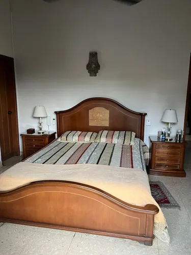 Casa En Venta En El Poblado. Cod V12459