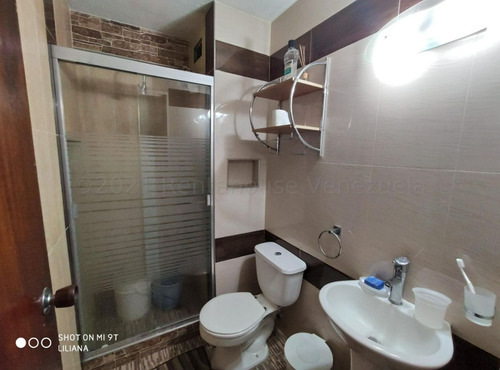 Imagen 6 de 10 de En Venta Apartamento Mls #21-12486