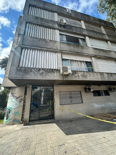 Venta Apartamento De 2 Dormitorios Y Baño - Us$ 98.000 