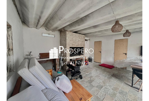 Al2047/p/1 Venta Casa Ph 1dorm Maroñas Barbacoa Jardin Parrillero