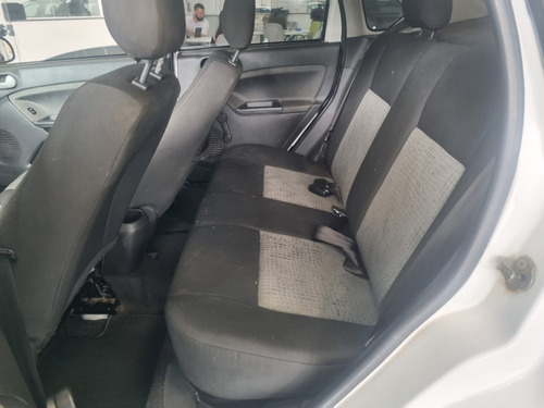 Ford Fiesta 1.6 TITANIUM SEDAN 16V FLEX 4P POWERSHIFT