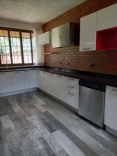 Imagen 2 de 11 de Casa De Un Nivel En Renta En Valle De Vista Hermosa Zona 15