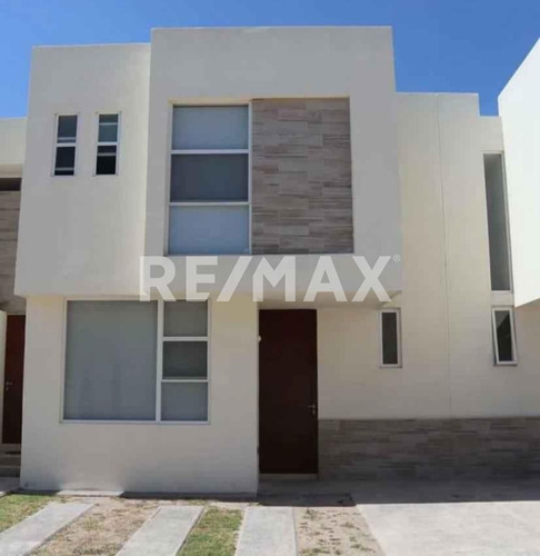 Casa En Venta En Puerta Natura, Pozos, San Luis Potosí