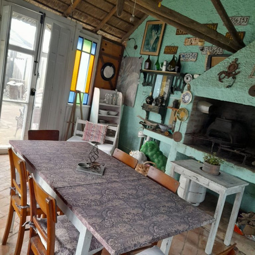 Algo En La Paloma - Labalconada