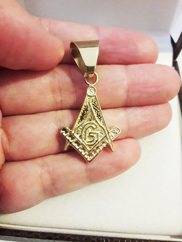 Imagem 3 de 3 de Pingente Maçonaria 10 Gramas Ouro 18k