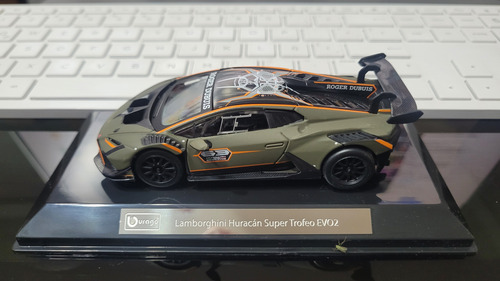 Lamborghini Huracan Super Trofeo Evo2. Burago 1/43. Nuevo. Verde Oscuro (Usado)
