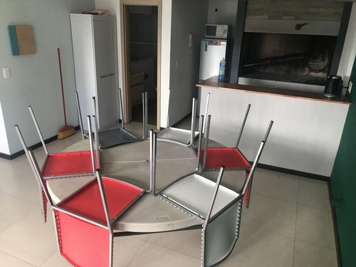 Imagen 9 de 13 de Venta De Apartamento Monoambiente En Pocitos Garaje