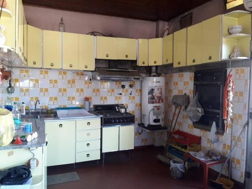3 Locales , Galpon + Vivienda En 1ºpiso