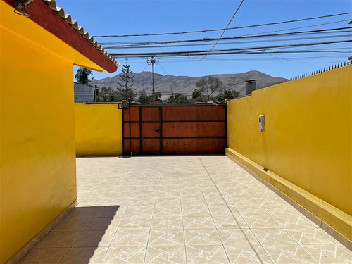 Casa En Arriendo De 4 Dorm. En Copiapó