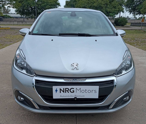Imagen 3 de 15 de Peugeot 208 1.6 5p Feline 2018
