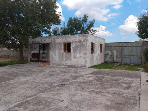 Bodega Con Amplio Terreno En Venta En Jilotepec, Estado De México