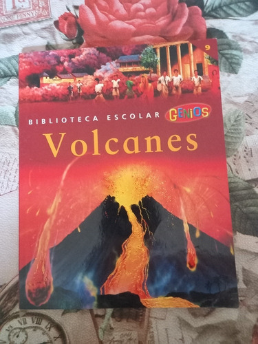 Volcanes Biblioteca Escolar Genios 