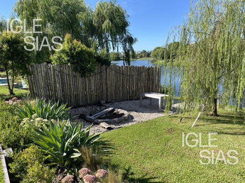 Casa Al Lago En Venta San Rafael, Villanueva