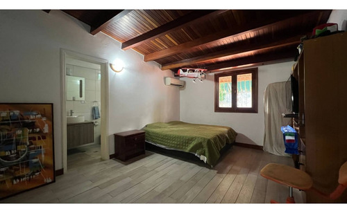 Casa De 780m2 Venta En Lomas De La Trinidad