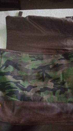 Bonito Bolso Unisex Camuflado Comprado En España 