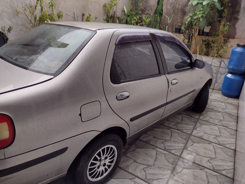 Fiat Siena 1.0 Fire 4p