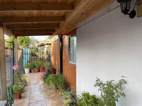Excelente Casa Sector Rauquen De 3 Dorm Y 2 Baños En Curicó