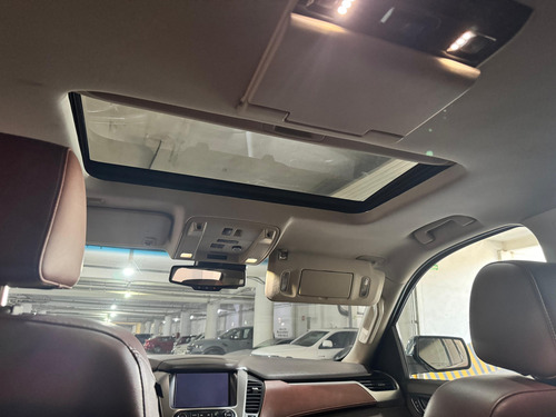Chevrolet Suburban 5.3 Ltz V8 4wd 2da Cubo At