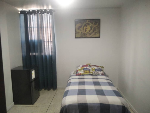 Apartamento En Venta Ubicado En Bello Monte, El Recreo.