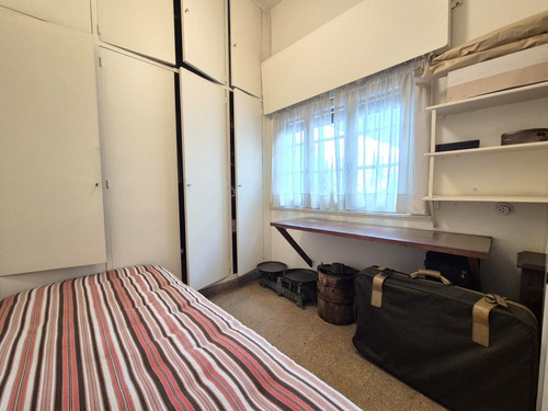 Casa En Venta Sobre Lote Propio. Dos Propiedades En Block