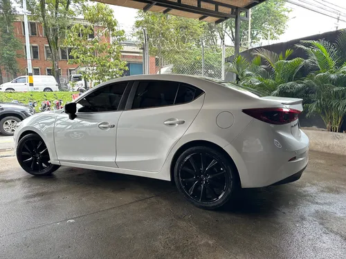 Mazda 3 2.0 Grand Touring