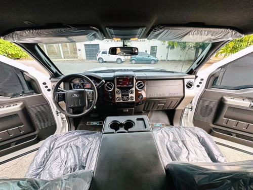 Imagen 12 de 18 de Ford F-250 Super Duty 2015 V8 4x4 Automático