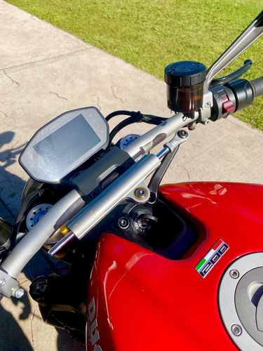 Ducati Monster 1200 S