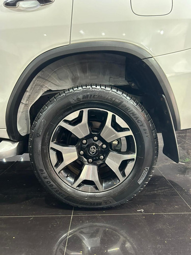 Toyota SW4 2.8 Tdi Srx Diamond 7l 4x4 Aut. 5p