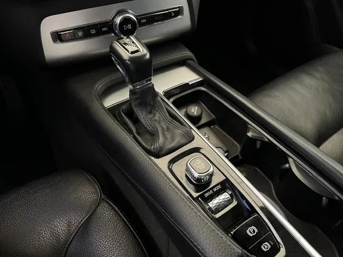 Volvo XC90 2.0 T6 Momentum Awd 5 Pas. At