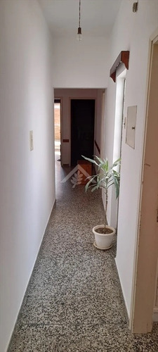 Imagen 6 de 7 de Excelente Casa Con Local Comercial Y Depósito!