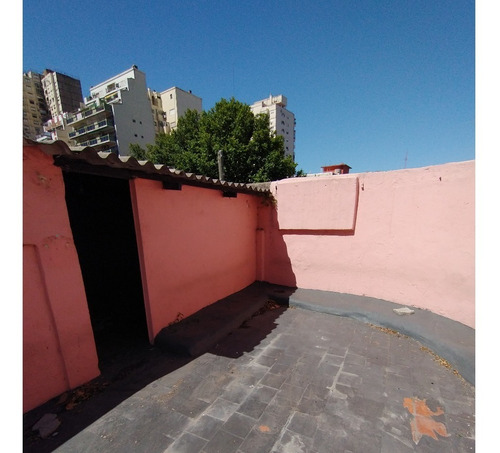 Imagen 4 de 18 de Excelente Esquina Uso Comercial 7 Amb C/ Terraza .