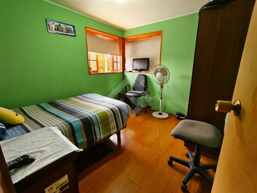 Casa En Venta De 5 Dorm. En Maipú