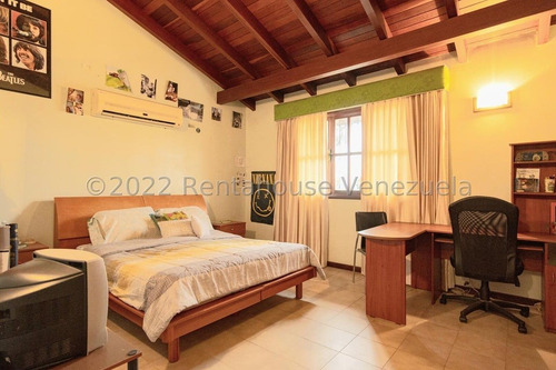 Exclusiva Casa En Venta Ubicada En Los Naranjos Del Cafetal 25-17320