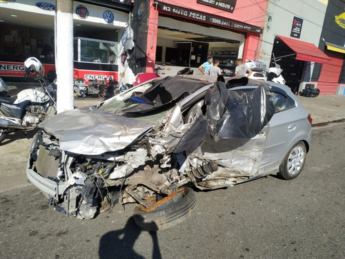 Imagem 2 de 10 de Sucata Gm Onix 1.4 8v Manual Ano 2015